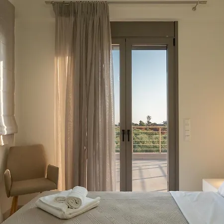 Aurelia Villa Vromonérion